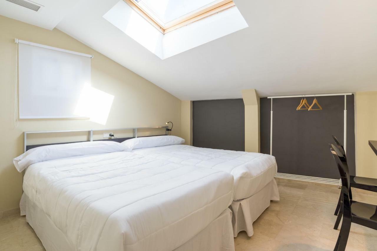 Gr3-Renovated Apt Next To Old Town With Cozy Terrace Apartman Málaga Kültér fotó